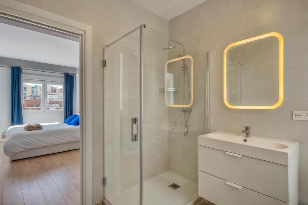 Malaga City Apartment Экстерьер фото