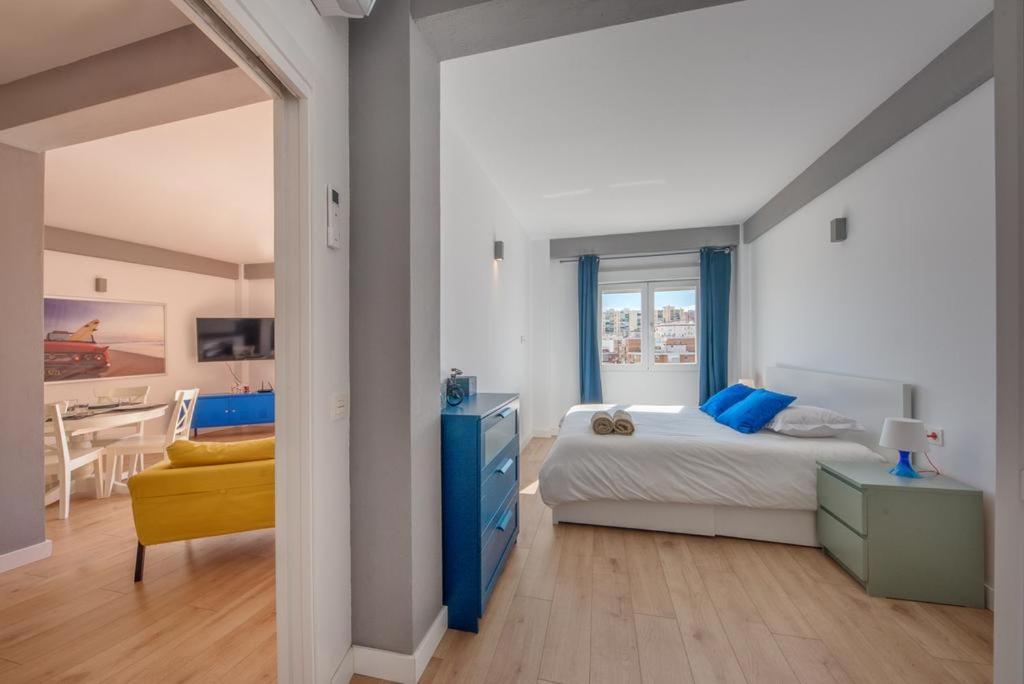 Malaga City Apartment Экстерьер фото